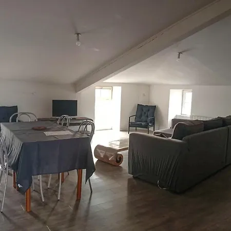 Plein De Charme Avec Terrasse Ensoleillee Appartement