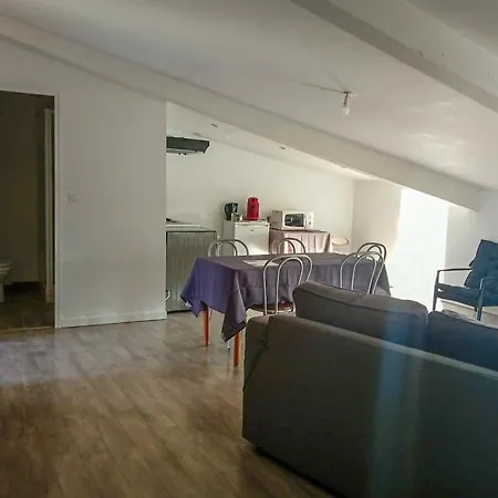 Plein De Charme Avec Terrasse Ensoleillee Appartement *