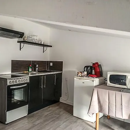 Plein De Charme Avec Terrasse Ensoleillee Appartement Clisson